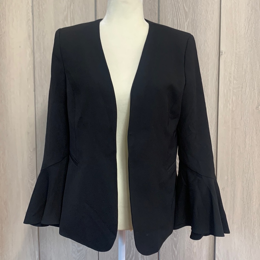Blazer w/Bell Sleeves! Vince Camuto